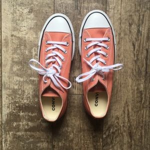 Converse shoes size 9 women